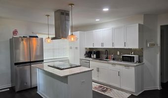 4011 DEBBY Dr, Adamsville, AL 35005