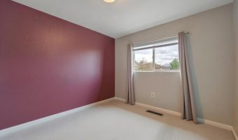 1513 SUNNY Hl, Cheyenne, WY 82001