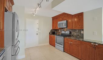 9800 W Bay Harbor Dr 309, Bay Harbor Islands, FL 33154