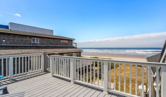 633 N PACIFIC St, Rockaway Beach, OR 97136