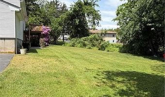 6 Balsam Ct, Johnston, RI 02919