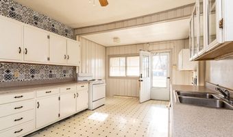 331 W 15th St, Auburn, IN 46706