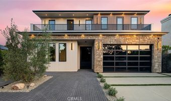 16728 Morrison St, Encino, CA 91436