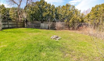 35 Mildred Ave, Bangor, ME 04401