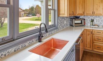 557 S Barnstead Rd, Barnstead, NH 03225