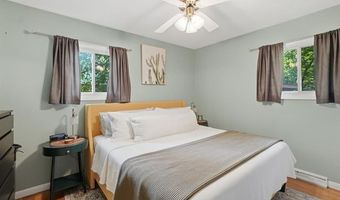 1061 Western Dr, Ann Arbor, MI 48103