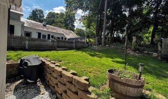 305 Weeks St, Bennington, VT 05201