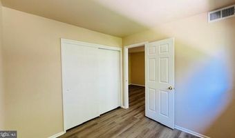 4957 AMERICANA Dr 106, Annandale, VA 22003