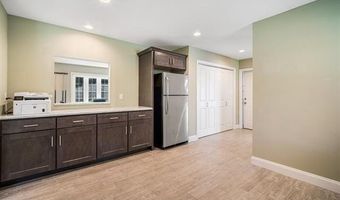 55 E JIMMIE LEEDS Rd, Absecon, NJ 08205