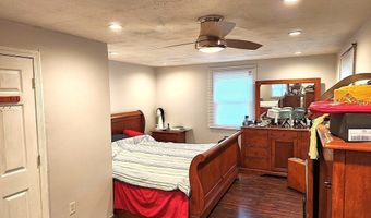 22 Osceola Ln, Billerica, MA 01821