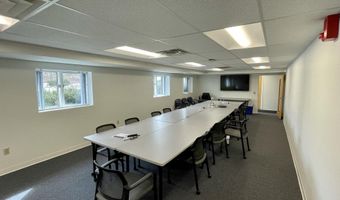 249 Western Ave, Augusta, ME 04330
