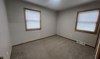 1618 Douglas Ave, Ames, IA 50010