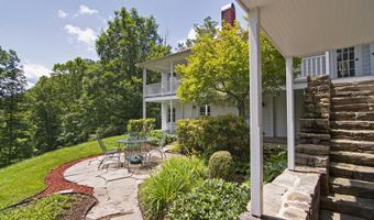 90 Taylor Ln, Alderson, WV 24910