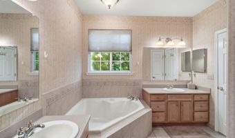 40 Mission Way, Barnegat, NJ 08005