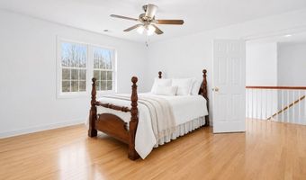 226 Tower Hill Rd, Cumberland, RI 02864