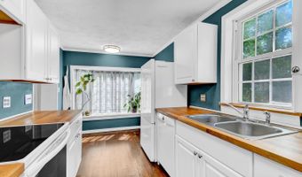 6020 BROAD St, Bethesda, MD 20816