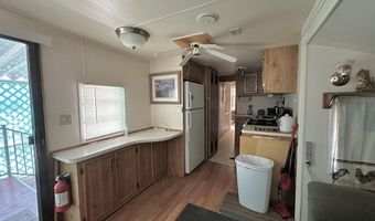 19101 E Palm Ln 18, Black Canyon City, AZ 85324
