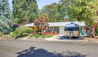 492 Herbert St, Ashland, OR 97520