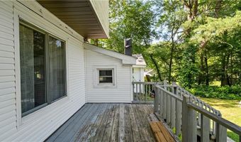 608 Black Plain Rd, North Smithfield, RI 02896