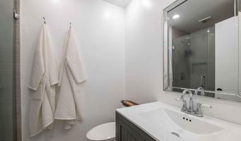 4049 Liberty Canyon Rd 83, Agoura Hills, CA 91301