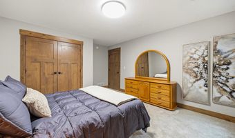 1515 Geneva Rd NE, Alexandria, MN 56308