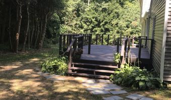 50 Wintergreen Ln, Cheshire, CT 06410