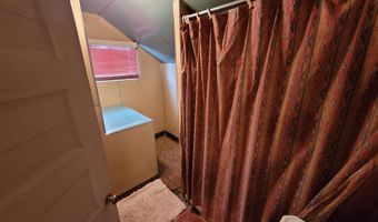 415 Elwell St, Alma, MI 48801
