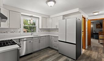 578 Woonasquatucket Ave, North Providence, RI 02911