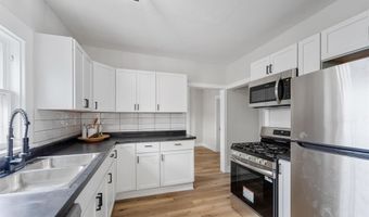 212 Nile Kinnick Dr N, Adel, IA 50003