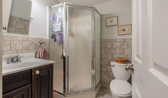 70 Albemarle St, Bridgeport, CT 06606