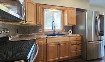 1208 Roosevelt Dr, Atlantic, IA 50022