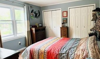 28 Westwood Dr, Bayville, NJ 08721