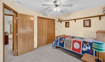 1299 Bentwood Ct, Altoona, IA 50009
