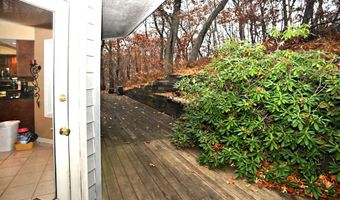 105 S Merrivale Ave, Beverly Shores, IN 46301