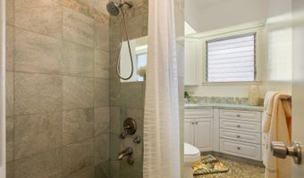 2118 Kuhio Ave 302, Honolulu, HI 96815