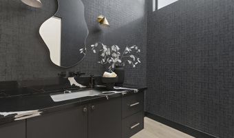 985 SE RIMROCK Ln, Milwaukie, OR 97267