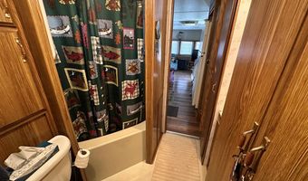 8 E St, Cascade, ID 83611