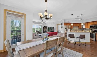 8253 Mayo Dr 201, Madison, WI 53719