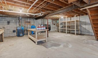 153 Finson Rd, Bangor, ME 04401