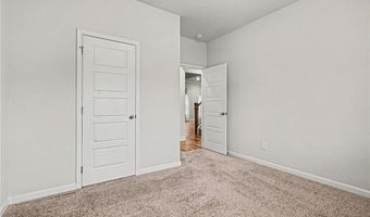 612 Auburn Crossing Dr, Auburn, GA 30011