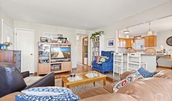 1228 S HADDOW Ave, Arlington Heights, IL 60005
