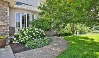 72315 Grey Fawn Dr, Albert Lea, MN 56007