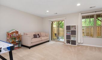 816 NANCY LYNN Ln, Arnold, MD 21012