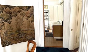 17 James St, Bangor, ME 04401