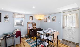 203 ALBANY Ave, Barrington, NJ 08007