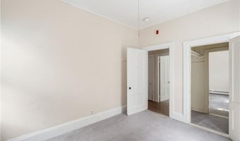 68 WINTER St, Lincoln, RI 02838