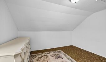 285 Division St, Algoma, WI 54201