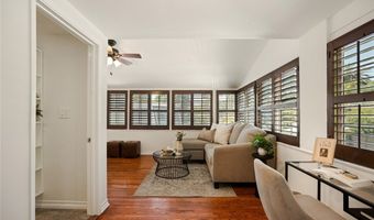 6438 Ivarene Ave, Los Angeles, CA 90068