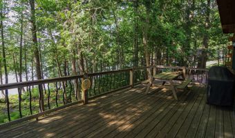 123 Richards Ln, Abbot, ME 04406