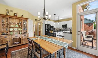 5368 Pinnacle Ct, Ann Arbor, MI 48108